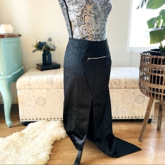 NWT Thomas Wylde Pollen Asymmetric Midi Skirt in Beesting Thorn Midnight Black - Picture 5 of 10